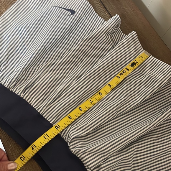 Nike Navy White Pinstripe Tennis skort XL - Picture 8 of 10